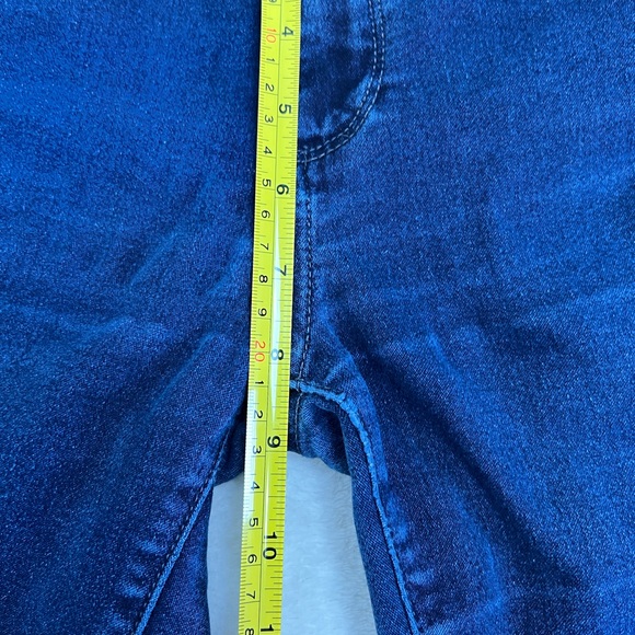 ⭐️ PAIGE Skinny Jeans - Picture 3 of 6